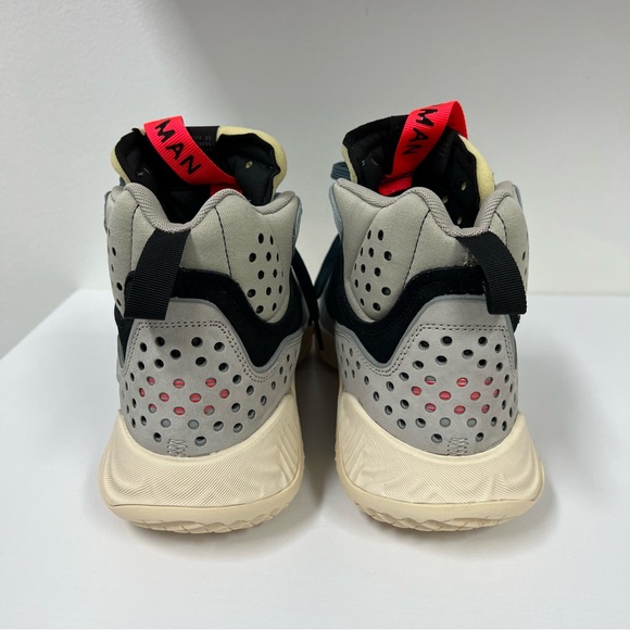 Nike Jordan Delta Mid Hasta Sneakers 10 - Picture 2 of 11